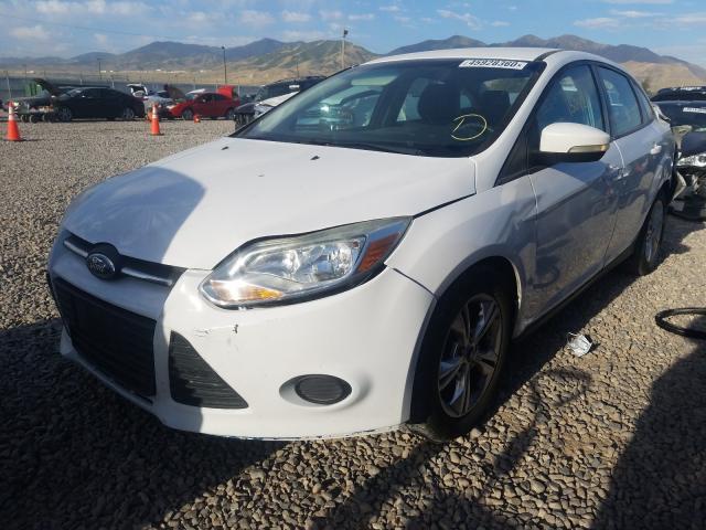 1FADP3F20DL314703 - 2013 FORD FOCUS WHITE photo 2
