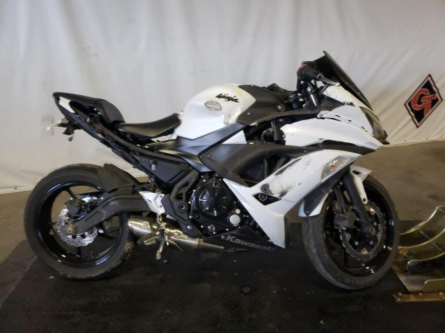 JKAEXEJ16HDA01936 - 2017 KAWASAKI EX650 J თეთრი ფოტო 1