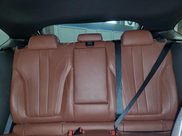 5UXKU2C58K0Z63987 - 2019 BMW X6 XDRIVE3 WHITE photo 10