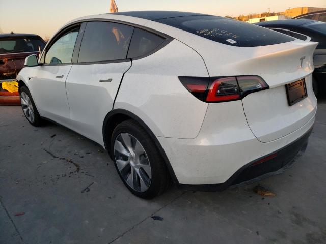 5YJYGDED5MF132440 - 2021 TESLA MODEL Y أبيض صورة 3