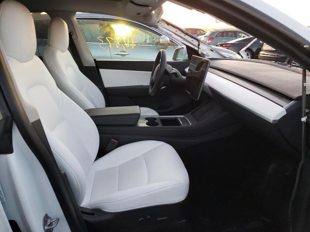 5YJYGDED5MF132440 - 2021 TESLA MODEL Y أبيض صورة 5