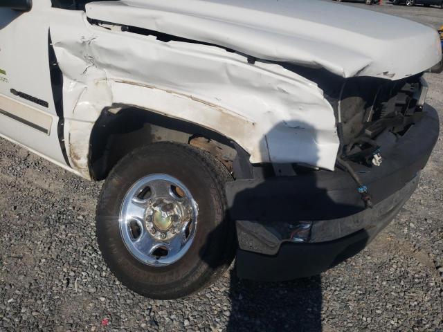 1GCHK23UX5F819769 - 2005 CHEVROLET SILVRDO LT WHITE photo 10