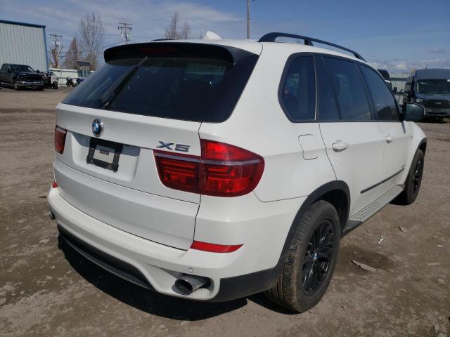 5UXZW0C59CL671097 - 2012 BMW X5 XDRIVE3 WHITE photo 4