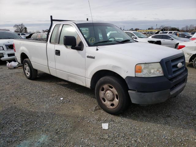 1FTRF12245NB57762 - 2005 FORD F-150 WHITE photo 4