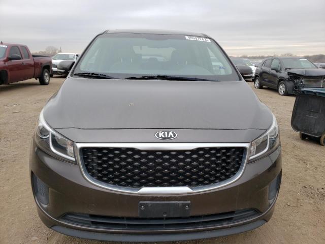 KNDMB5C12G6100296 - 2016 KIA SEDONA LX BROWN photo 5