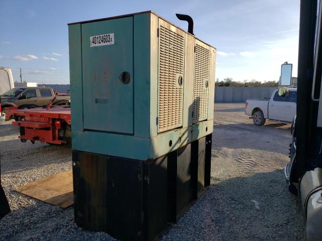 DGHE5746378 - 2005 CUMMINS GENERATOR GREEN photo 2