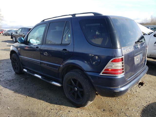 4JGAB72E8XA122864 - 1999 MERCEDES-BENZ ML 430 BLUE photo 2