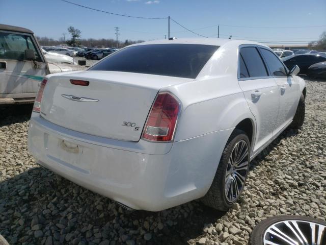 2C3CCABG8CH217305 - 2012 CHRYSLER 300 S WHITE photo 4