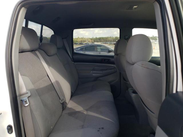 5TEJU62N15Z096068 - 2005 TOYOTA TACOMA DOU WHITE photo 10