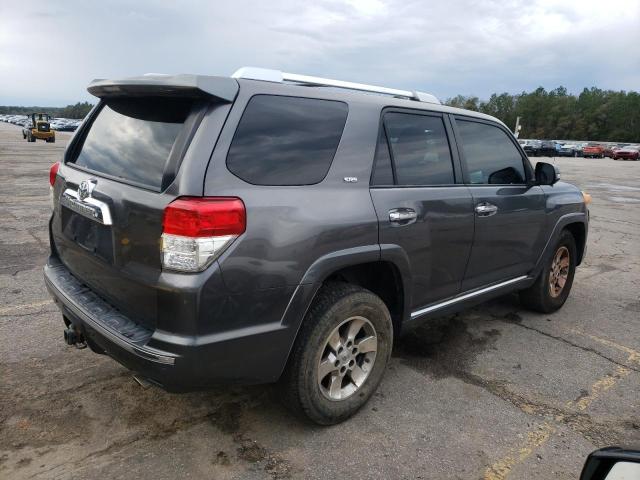 JTEZU5JR5A5000646 - 2010 TOYOTA 4RUNNER SR GRAY photo 3