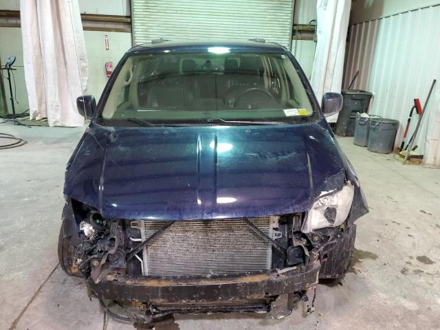 2C4RC1BGXDR588936 - 2013 CHRYSLER TOWN & COU 蓝色 照片 5