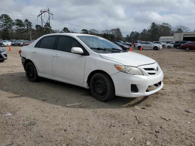 5YFBU4EE5CP021140 - 2012 TOYOTA COROLLA BA WHITE photo 4