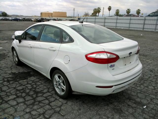 3FADP4BJ1KM146620 - 2019 FORD FIESTA SE WHITE photo 3