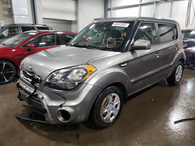 KNDJT2A58D7611909 - 2013 KIA SOUL  photo 2