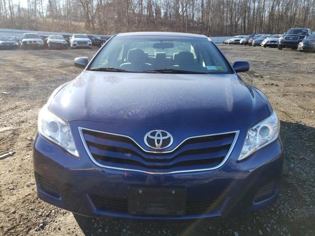 4T1BF3EK7AU522567 - 2010 TOYOTA CAMRY BASE BLUE photo 5