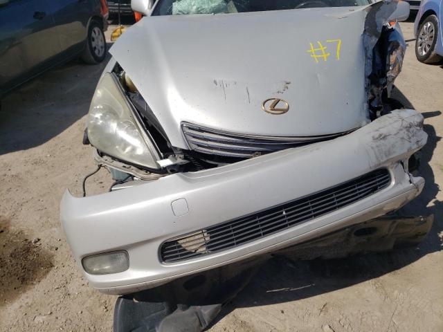 JTHBF30G135038770 - 2003 LEXUS ES 300 SILVER photo 9