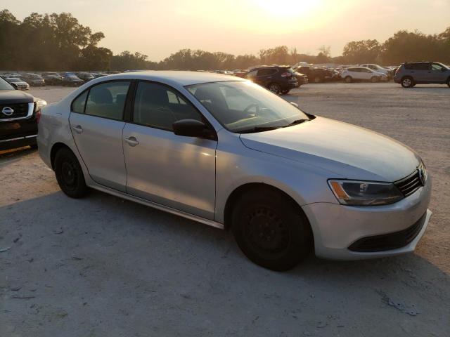 3VW2K7AJ0EM219769 - 2014 VOLKSWAGEN JETTA BASE 银色 照片 4