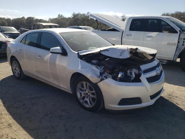 1G11D5RR2DF105433 - 2013 CHEVROLET MALIBU 1LT თეთრი ფოტო 4