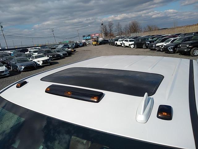 1GC4KYEY5KF168192 - 2019 CHEVROLET SILVERADO WHITE photo 14