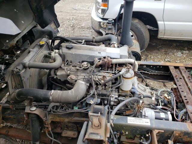 J8DB4B14717011286 - 2001 GMC W3500 W350 WHITE photo 7