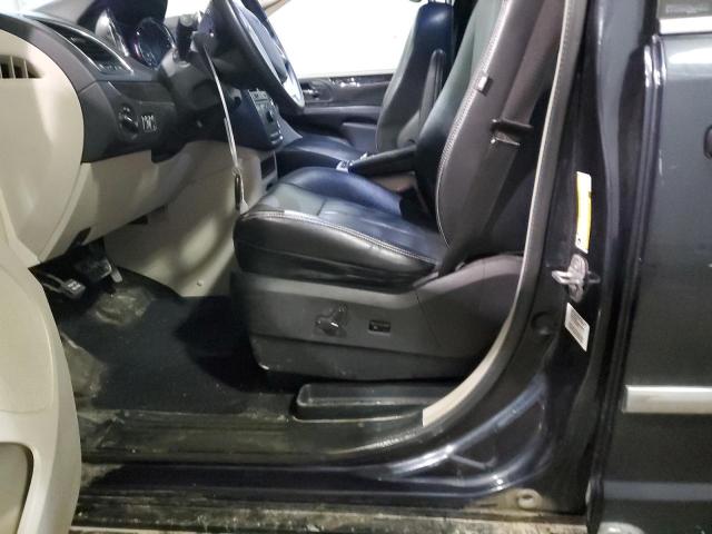 2C4RC1BGXDR802484 - 2013 CHRYSLER TOWN & COU გრაფიტი ფოტო 7