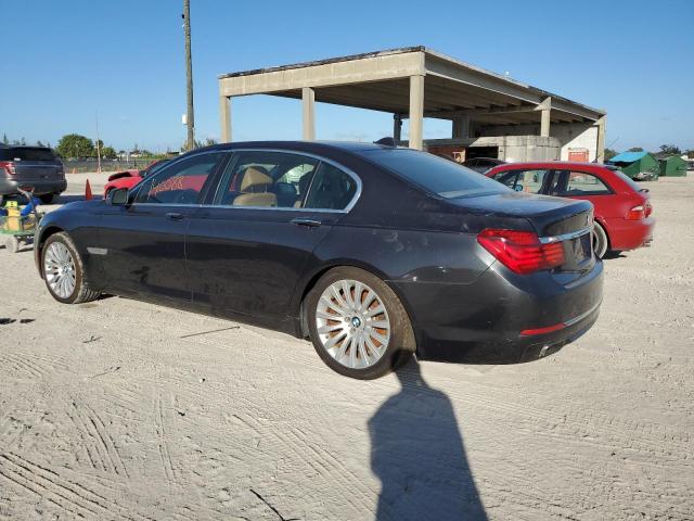 WBAYE8C57DD133778 - 2013 BMW ALPINA B7 GRAY photo 2