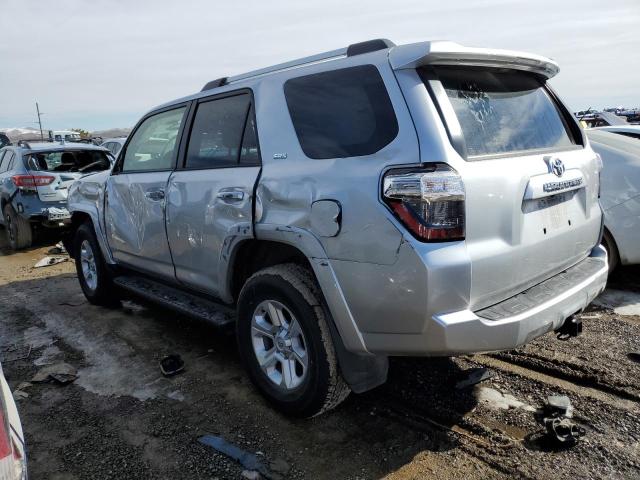 JTENU5JR0N5994448 - 2022 TOYOTA 4RUNNER SR 银色 照片 2