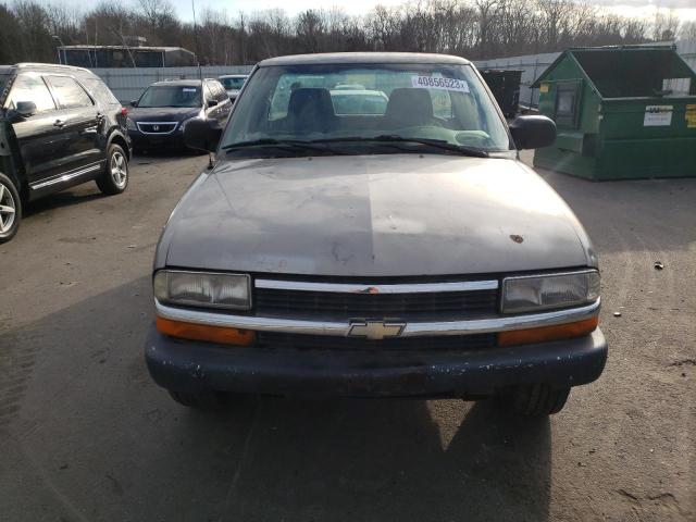 1GCCS145628193150 - 2002 CHEVROLET S TRUCK S1 GRAY photo 5