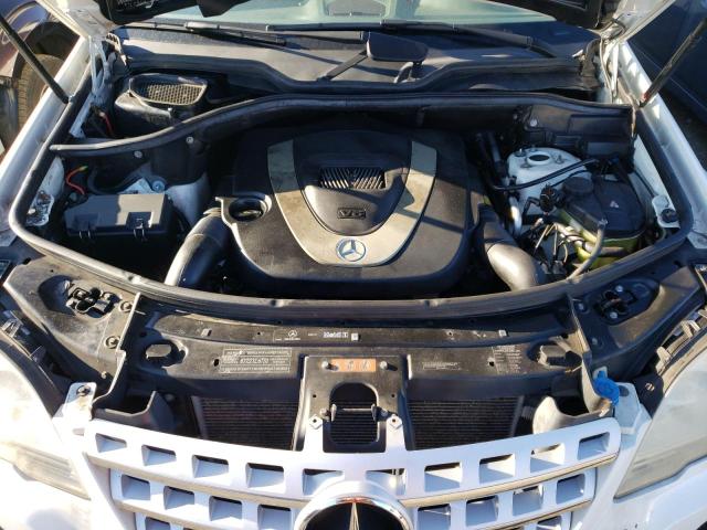 4JGBB8GB3AA535114 - 2010 MERCEDES-BENZ ML 350 4MA WHITE photo 11