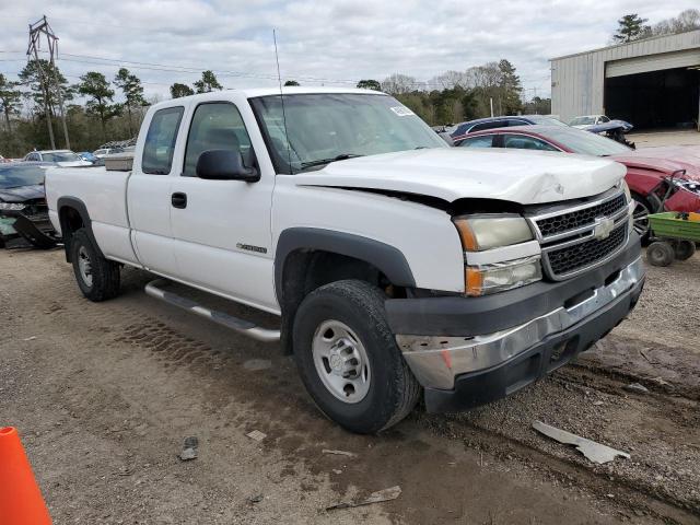 1GCHC29U76E236815 - 2006 CHEVROLET SILVERADO WHITE photo 4