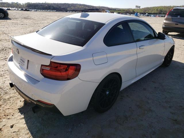 WBA1J7C5XFV358524 - 2015 BMW M235I WHITE photo 4