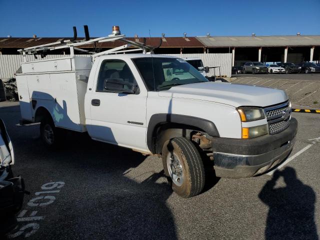 1GBHC24UX5E156869 - 2005 CHEVROLET SILVERADO WHITE photo 4