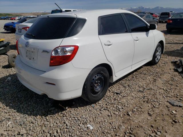 2T1KU4EE4BC593878 - 2011 TOYOTA MATRIX WHITE photo 4