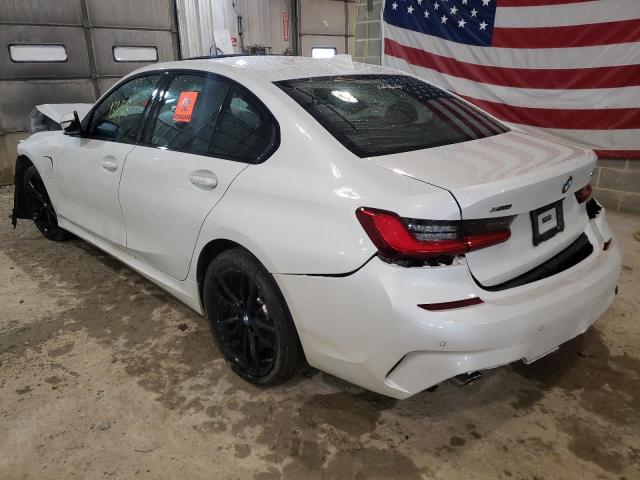 3MW5P9J08M8B64609 - 2021 BMW 330XE WHITE photo 3