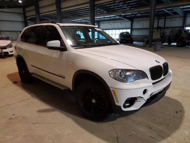 5UXZW0C59CL671097 - 2012 BMW X5 XDRIVE3 WHITE photo 4