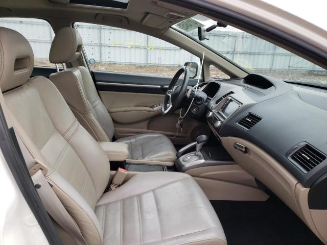 2HHFD5F75AH201130 - 2010 ACURA CSX TECHNO WHITE photo 5