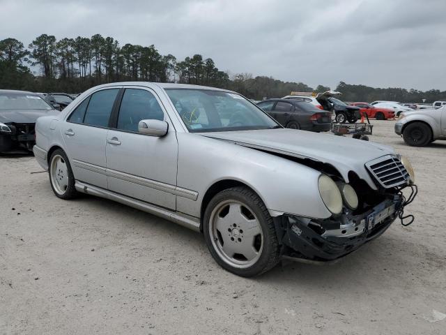 WDBJF74J21B328667 - 2001 MERCEDES-BENZ E 55 AMG SILVER photo 4