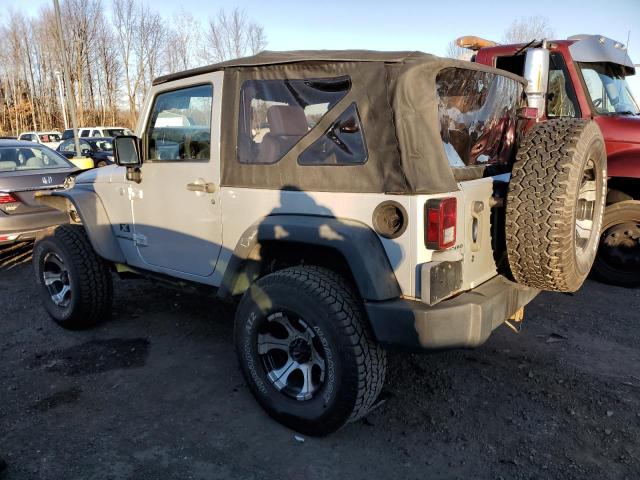 1J4FA24167L171991 - 2007 JEEP WRANGLER X SILVER photo 2