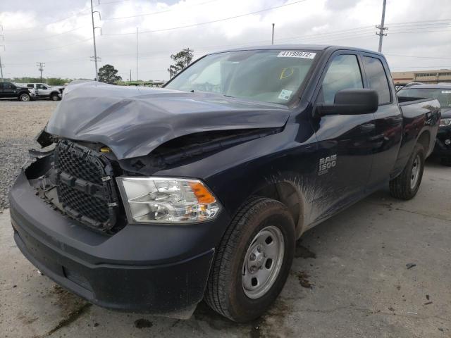 1C6RR6FG2KS630363 - 2019 RAM 1500 CLASS GRAY photo 2