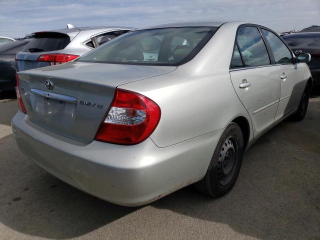 JTDBE32K940260199 - 2004 TOYOTA CAMRY SILVER photo 3