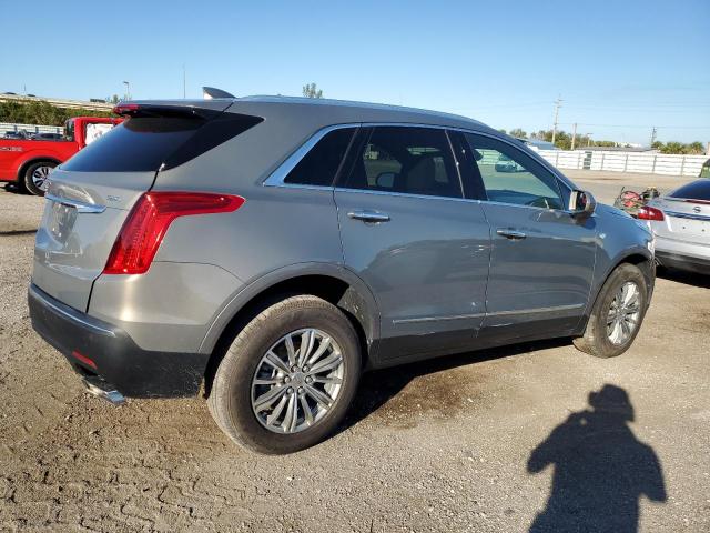 1GYKNCRS8JZ182201 - 2018 CADILLAC XT5 LUXURY GRAY photo 3