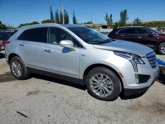 1GYKNDRS5HZ103700 - 2017 CADILLAC XT5 LUXURY SILVER photo 4