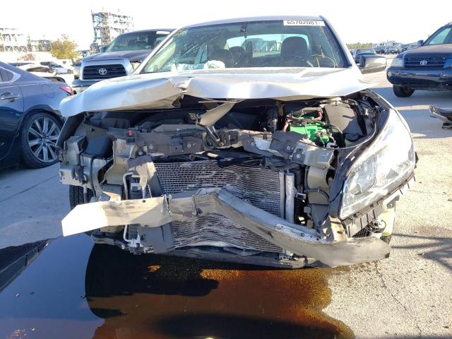 1G11B5SA5GF104226 - 2016 CHEVROLET MALIBU LIM 银色 照片 9