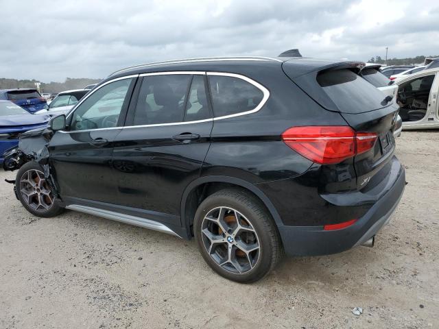 WBXHT3C54K3H36787 - 2019 BMW X1 XDRIVE2 Черный фото 2