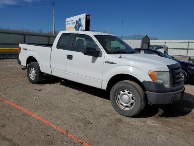 1FTFX1EF4BFA87975 - 2011 FORD F150 SUPER WHITE photo 4