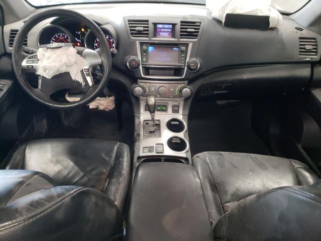 5TDBK3EH1DS199873 - 2013 TOYOTA HIGHLANDER فضي صورة 8
