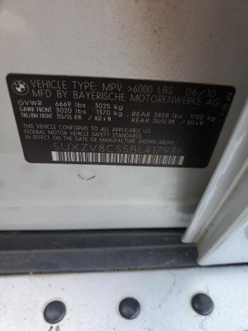 5UXZV8C55BL417936 - 2011 BMW X5 XDRIVE5 SILVER photo 12