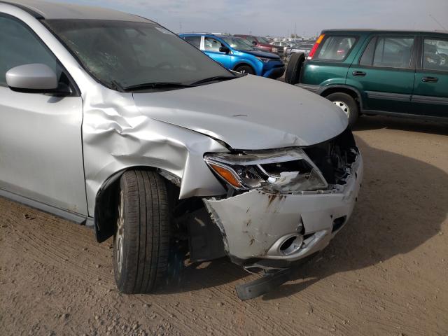 5N1AR2MM1DC660650 - 2013 NISSAN PATHFINDER SILVER photo 9