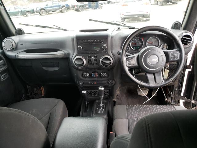 1C4BJWKGXCL261027 - 2012 JEEP WRANGLER U შავი ფოტო 8