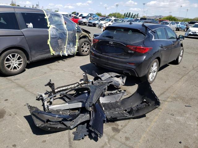 SJKCH5CP4HA038393 - 2017 INFINITI QX30 BASE BLACK photo 4